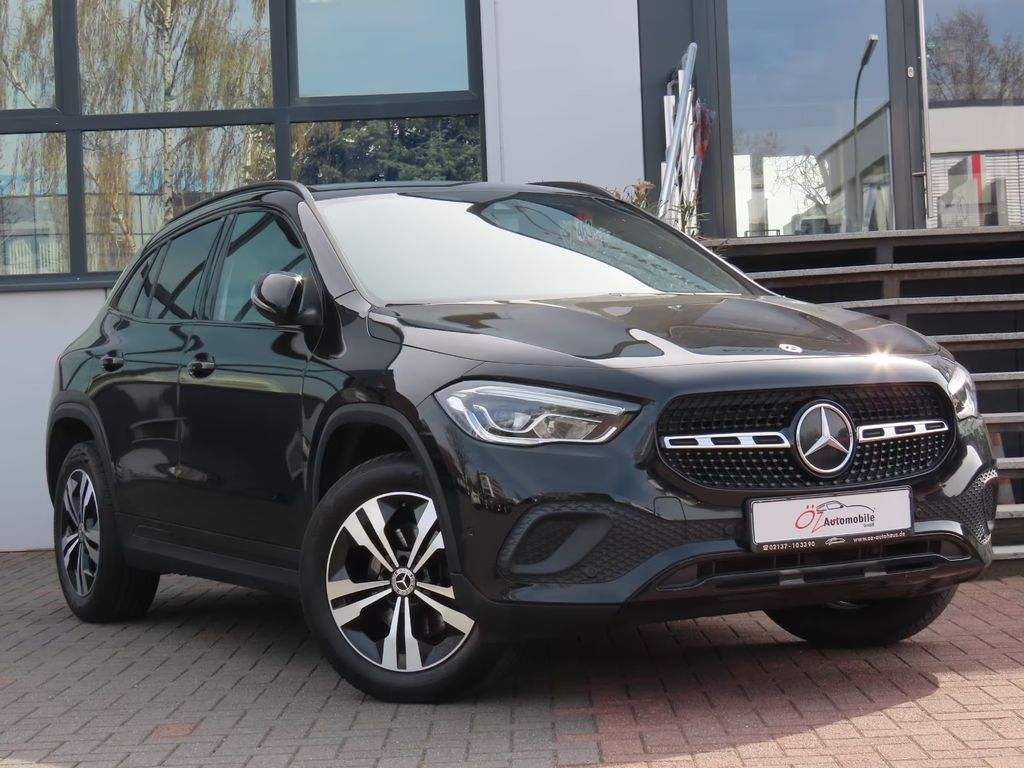 Image of Mercedes-Benz GLA 200