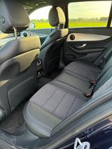 Mercedes-Benz E 220 d 4MATIC T Autom. - - Mercedes-Benz: Firmenfahrzeug