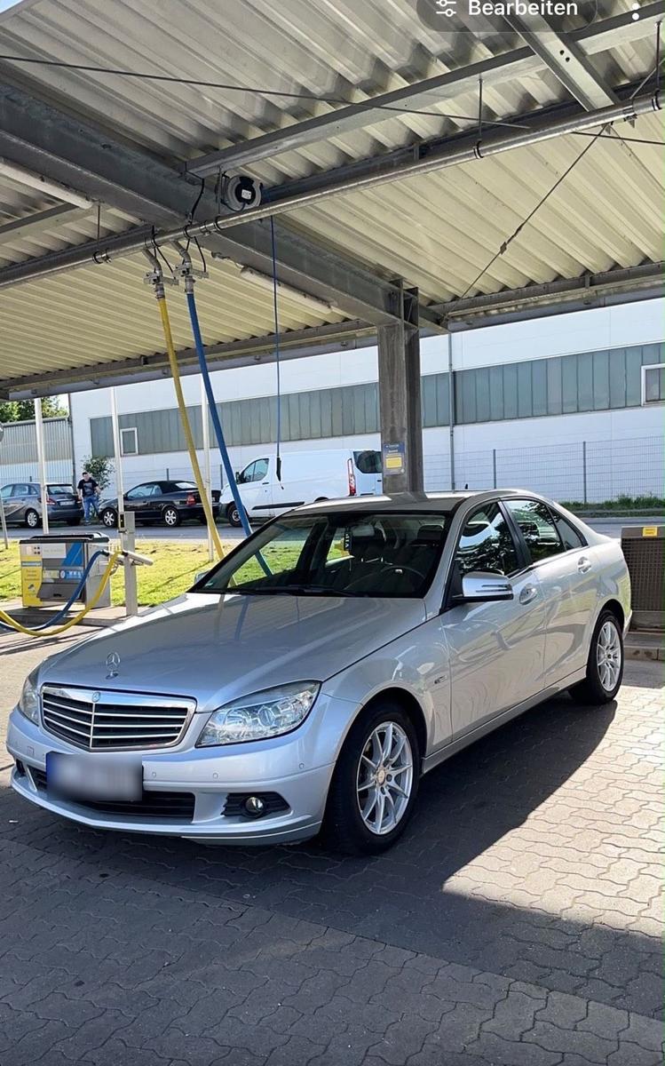 Mercedes-Benz C 220