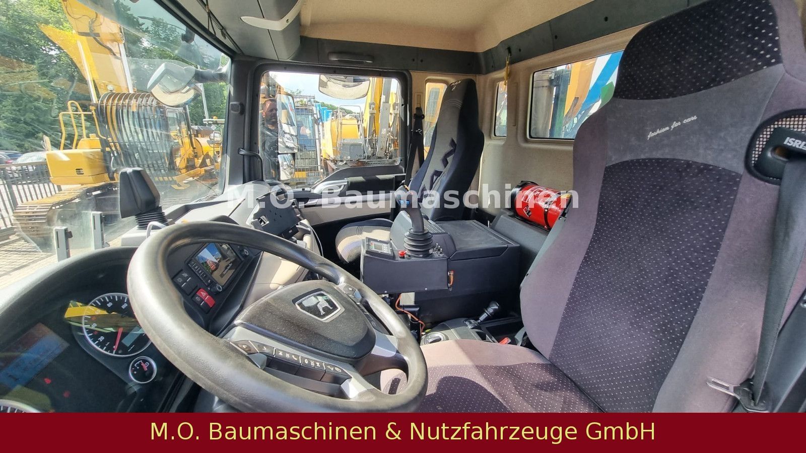Fahrzeugabbildung MAN TGS 35.460/ Euro6/AC/8x4/Sobag B 26.59SK/