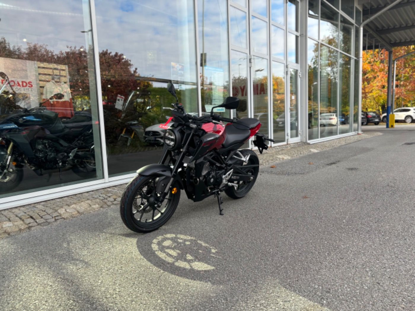 Fahrzeugabbildung Honda CB 125 R 2025