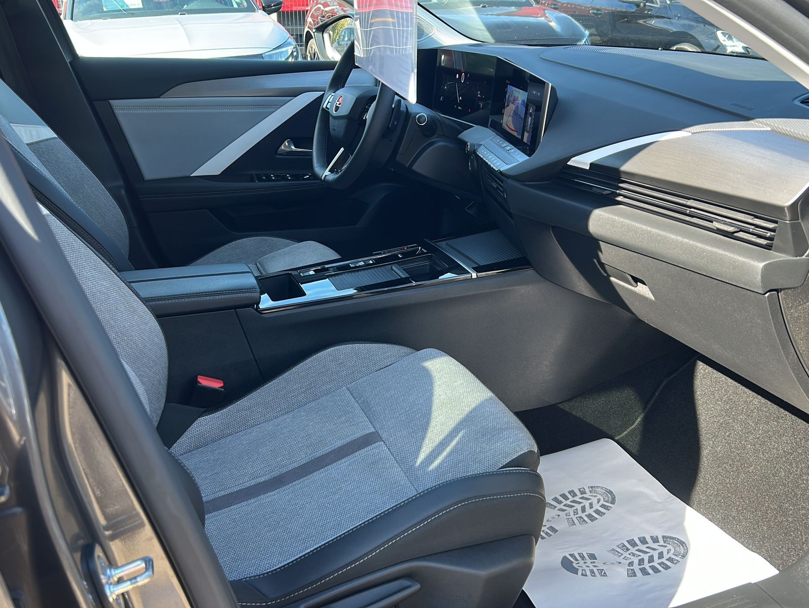 Fahrzeugabbildung Opel Astra 1,5 DElegance