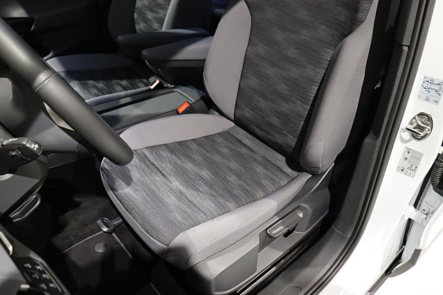 ID.4 Pure 125kW IQ-LIGHT AHK Wärmepumpe Anschlus