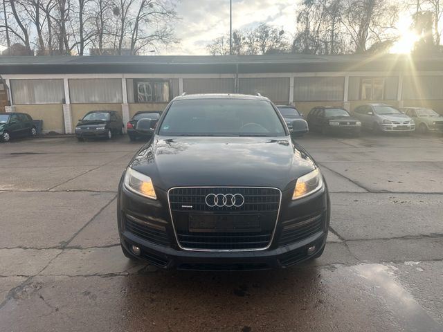 Audi Q7 3.0 TDI (DPF) quattro 171KW,7Sitze,LEDER.TÜV