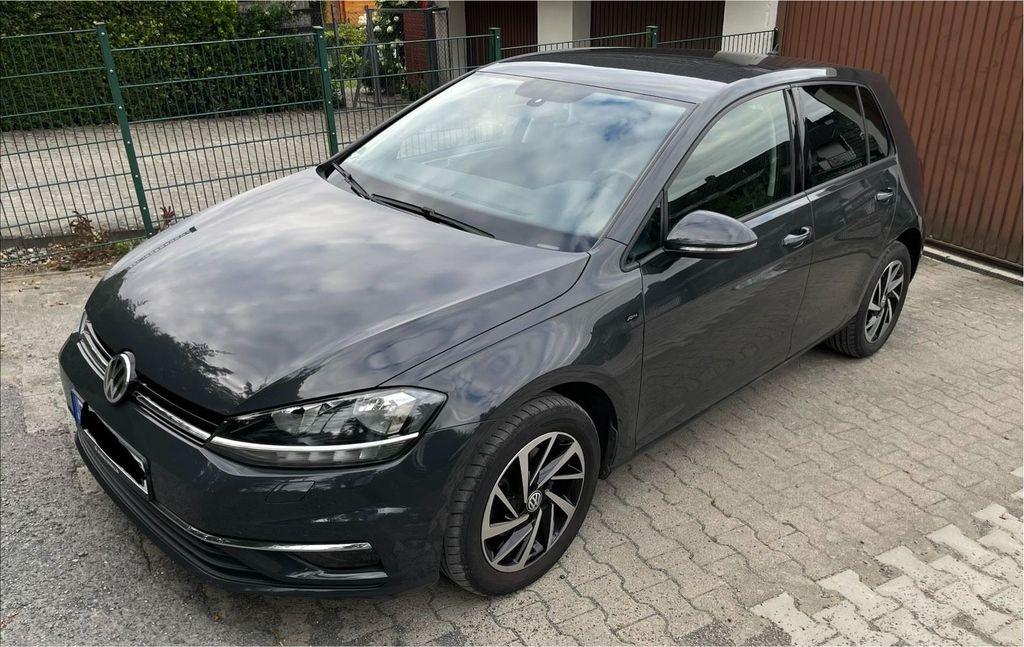Image of Volkswagen Golf