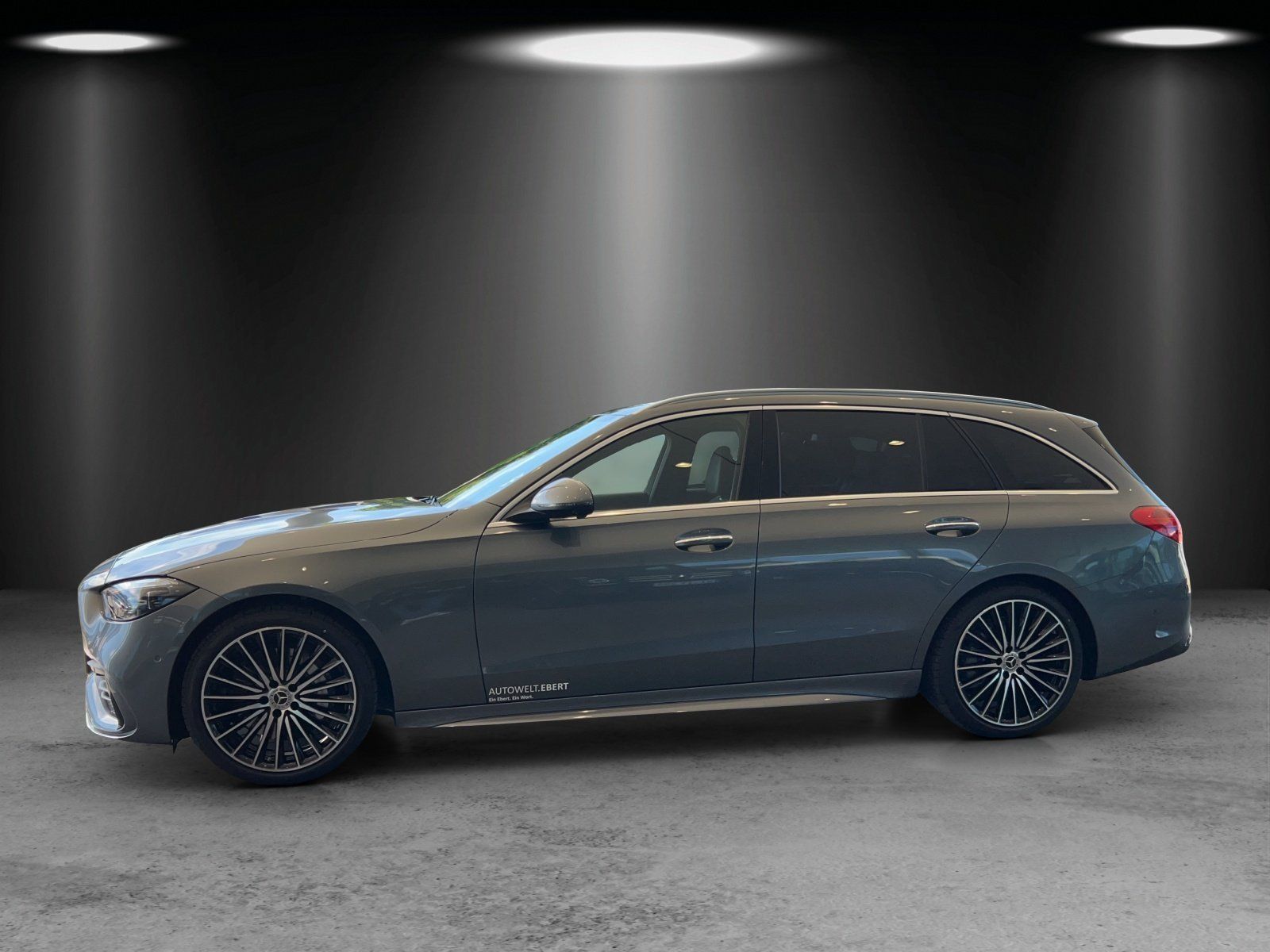 Fahrzeugabbildung Mercedes-Benz C 220 d T AMG Digital DISTRO Pano WINTER 360 19"