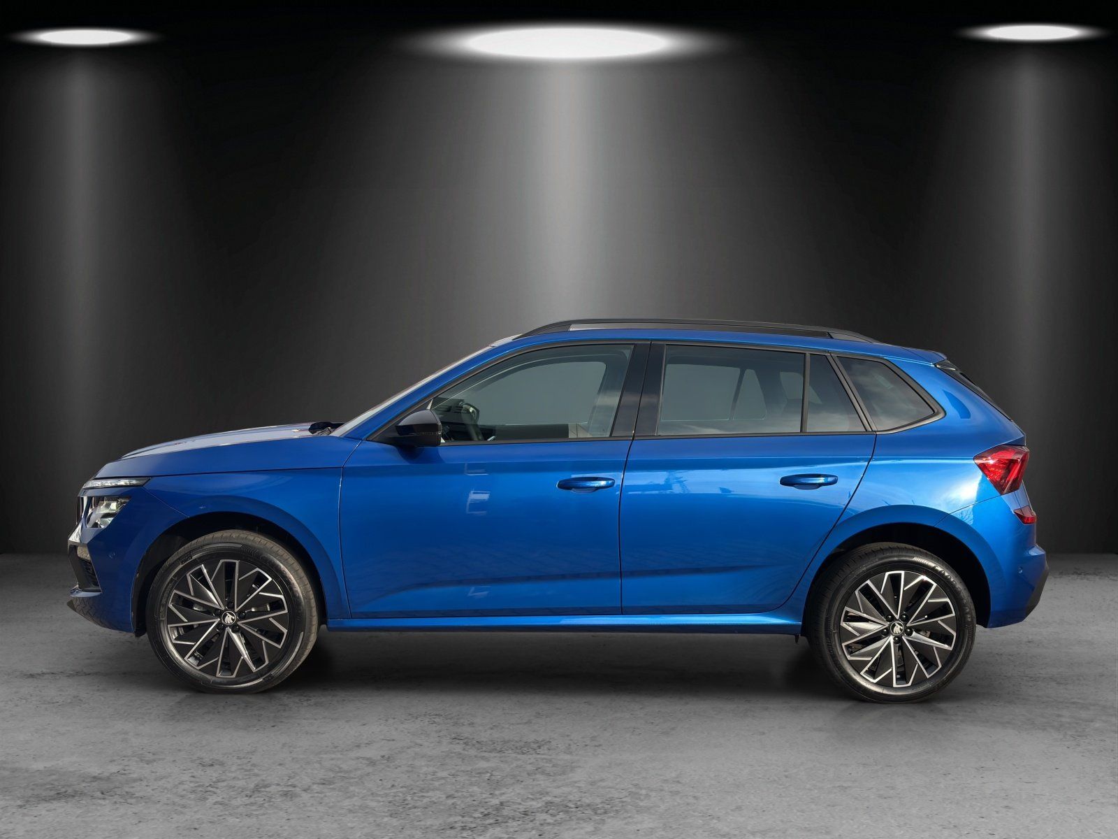 Fahrzeugabbildung SKODA Kamiq Balance DSG+AHK+ACC+BLACK+5-JAHRE GARANTIE