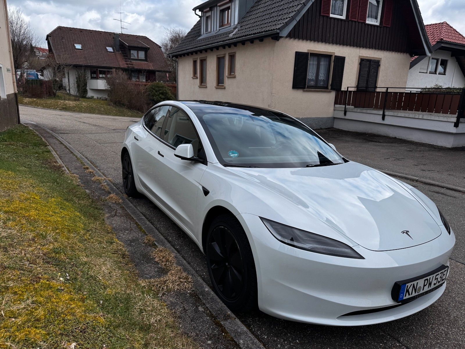 TESLA Model 3