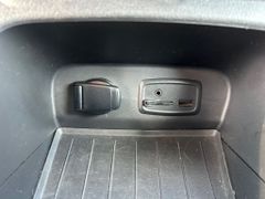 RENAULT Captur TCe 150 GPF VERSION S