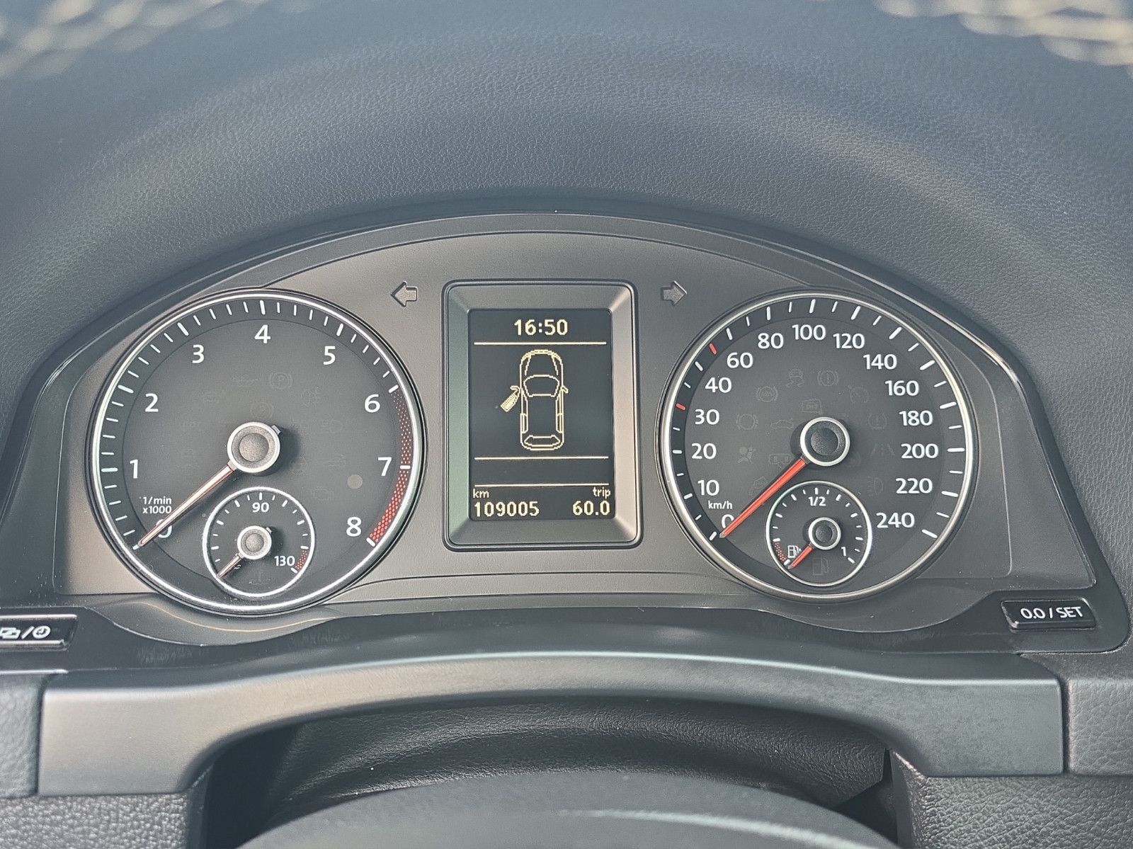 Fahrzeugabbildung Volkswagen Golf Plus VI Match DSG AUTOMATIK TEMPOMAT NAVI