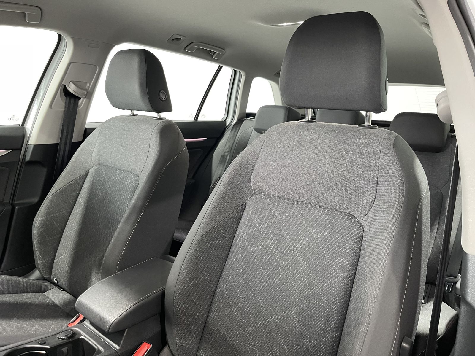 Fahrzeugabbildung Volkswagen Golf 2.0 TDI*Life*LED*Navi*ACC*Lane*PDC*SHZ*