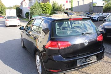 Volkswagen Golf - 4