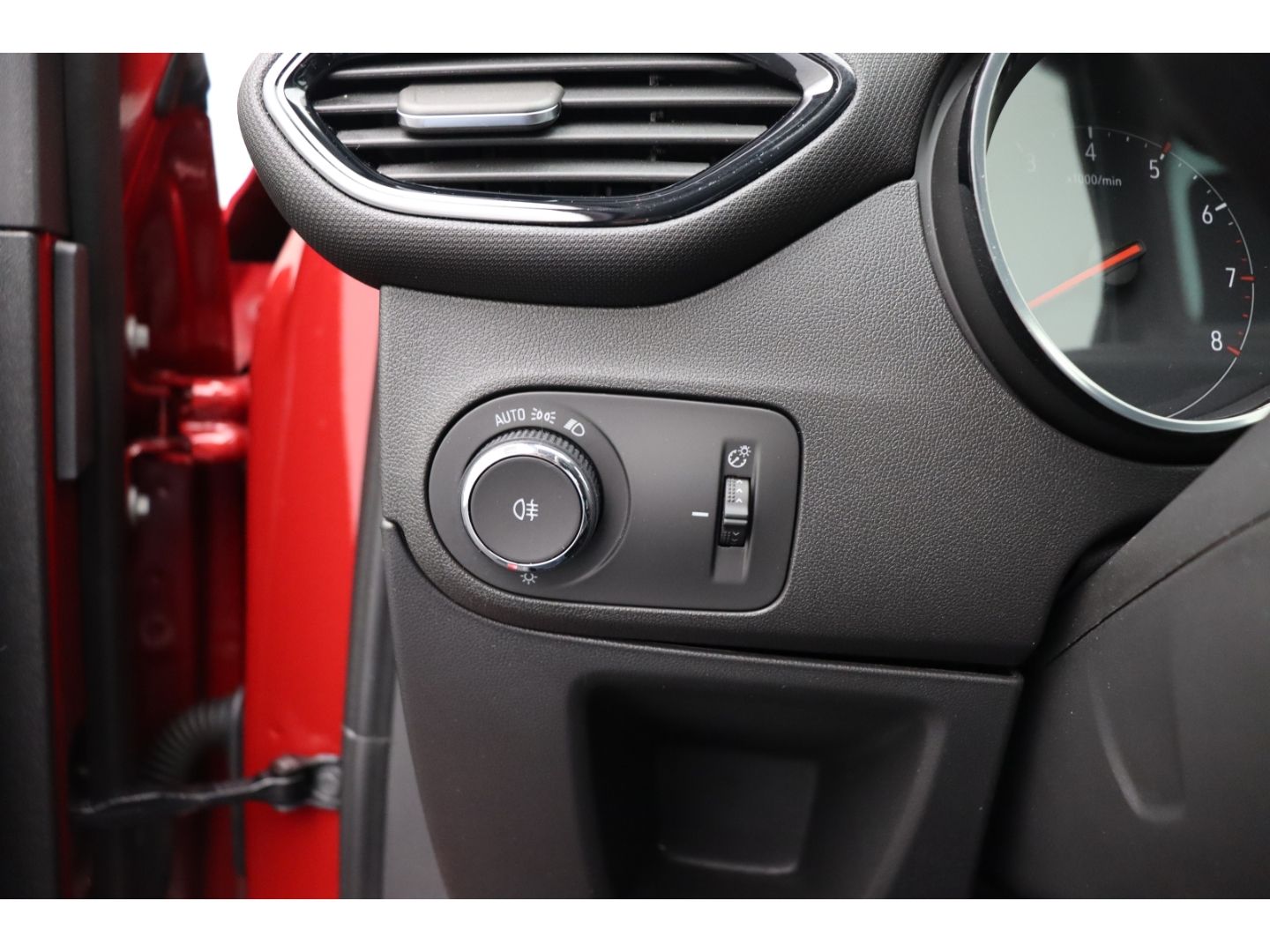 Fahrzeugabbildung Opel Crossland 1.2 Elegance Kamera AHK LED Totwinkela
