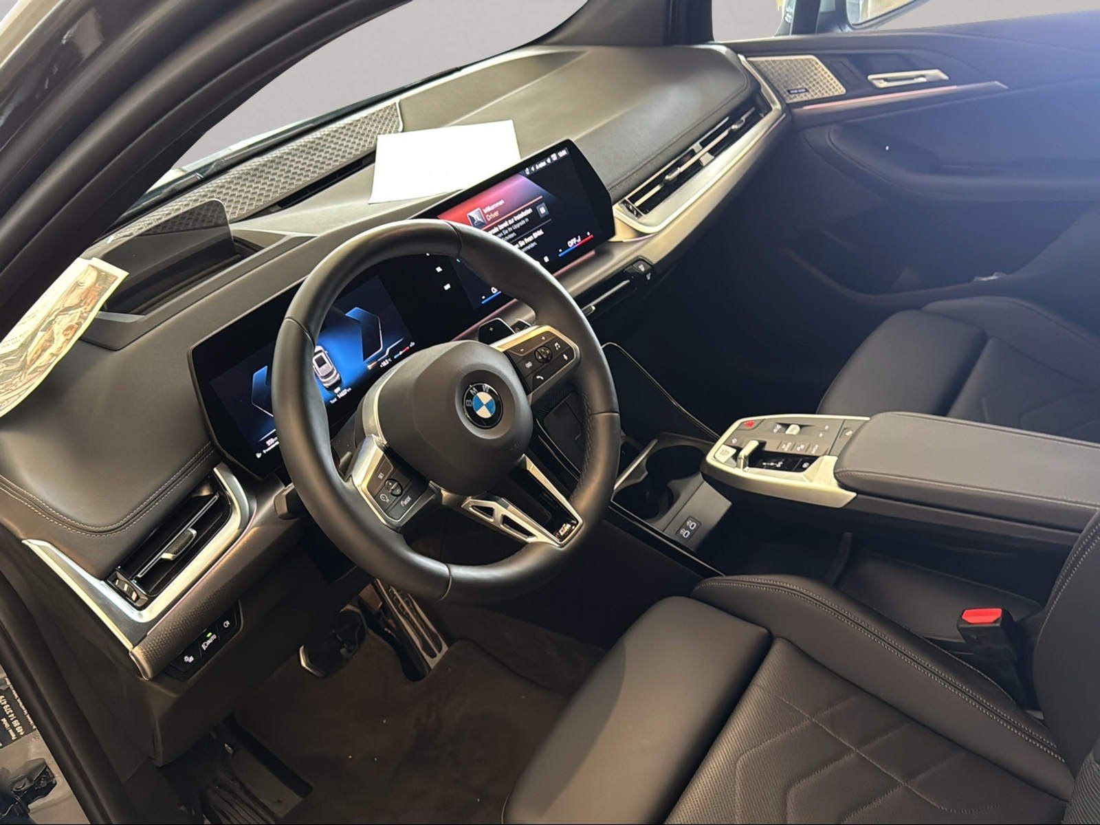 BMW 223 Active Tourer - Bild 4