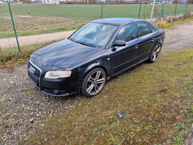 Audi A4 Edition: 25 Jahre Quattro / S-line / Navi