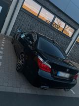 BMW E 60 530 I - BMW 530: E60 530i