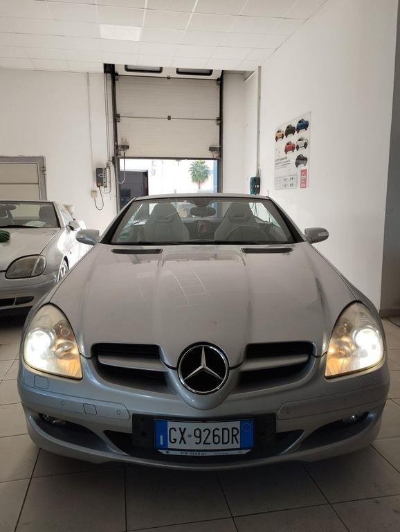 Mercedes-Benz SLK 200