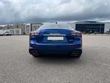 Maserati Ghibli 3.0 V6 430HP GranSport S Q4 S GranSport - blaue Maserati Ghibli