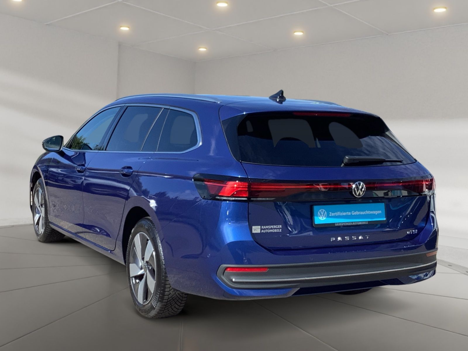 Volkswagen Passat Variant 1.5 eTSI DSG Business ACC LED Nav foto 4