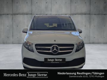 Mercedes V 220 - 3