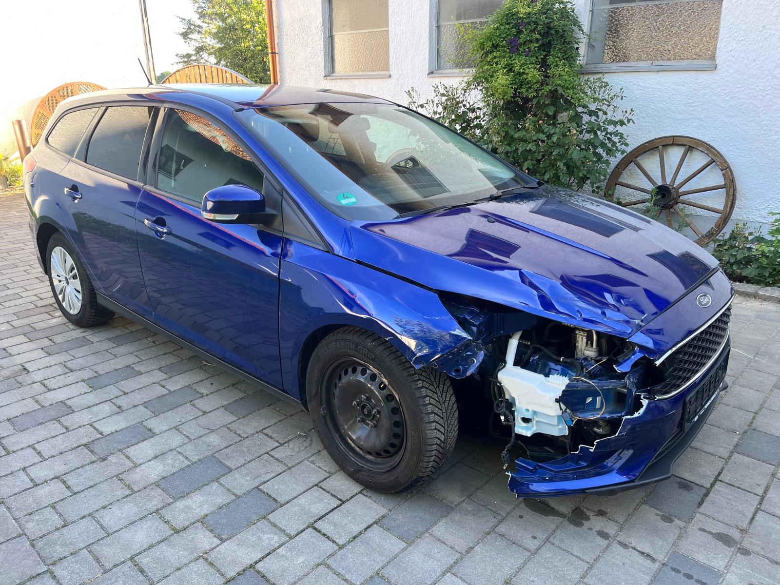Ford Focus 1,0 EcoBoost 92kW Cool & Connect Turnier