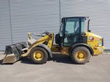 CATERPILLAR CAT 906M,Gabel+Schaufel, Top Zustand - Offers matching your search criteria