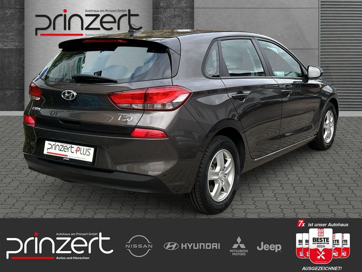 Hyundai i30 1.4 "YES!" DAB*Carplay*Tempomat*Navi*LM16"