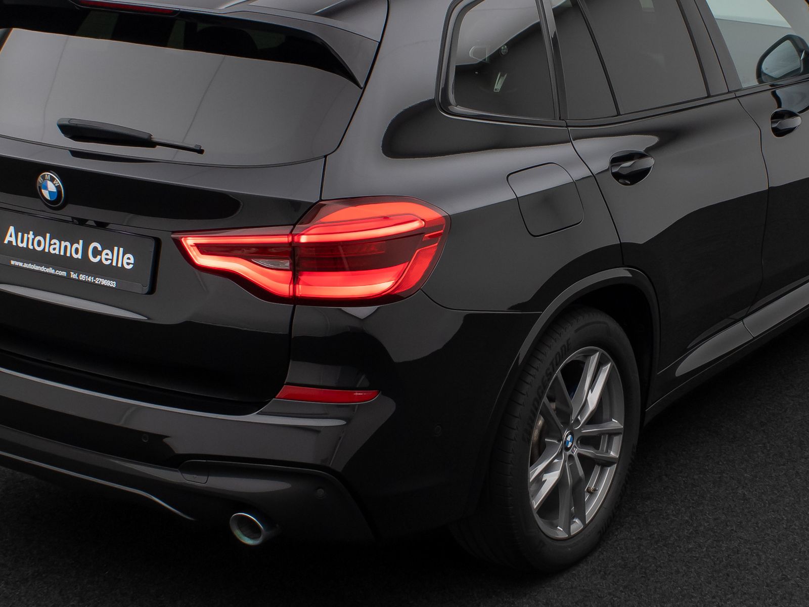 Fahrzeugabbildung BMW X3 xD30d M Sport Panorama Kamera HUD HiFi 19Zoll