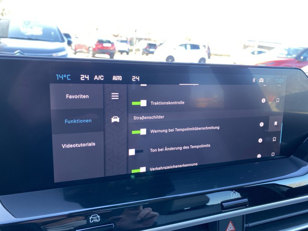 Fahrzeugabbildung Citroën C4 Hybrid 145 Automatik Max *Alcantara*Winterpak