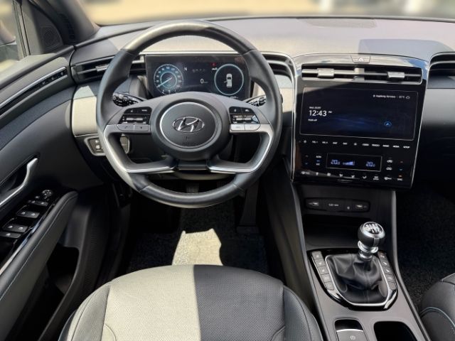 Fahrzeugabbildung Hyundai Tucson Prime Mild-Hybrid 1.6 Panodach Navi Leder