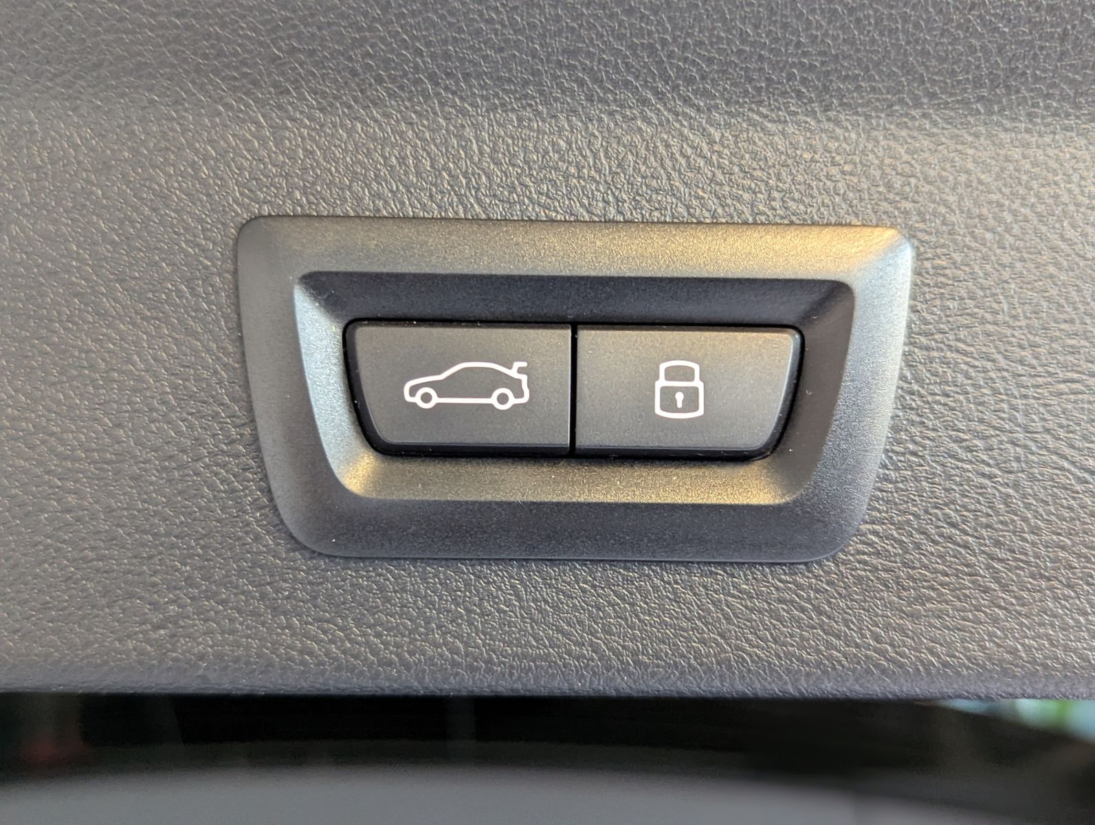 BMW X3 20d Xd M-Sport Pano StHz. H/K Laser AHK 21" - Image 18