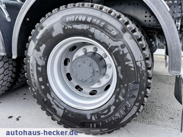 Iveco X-Way AD300X50Z HR OFF