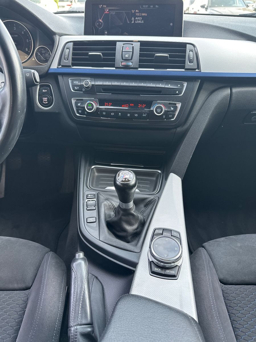 Fahrzeugabbildung BMW 320d Limousine M-Sport Aut. NAV+XENON+SHZ+PDC