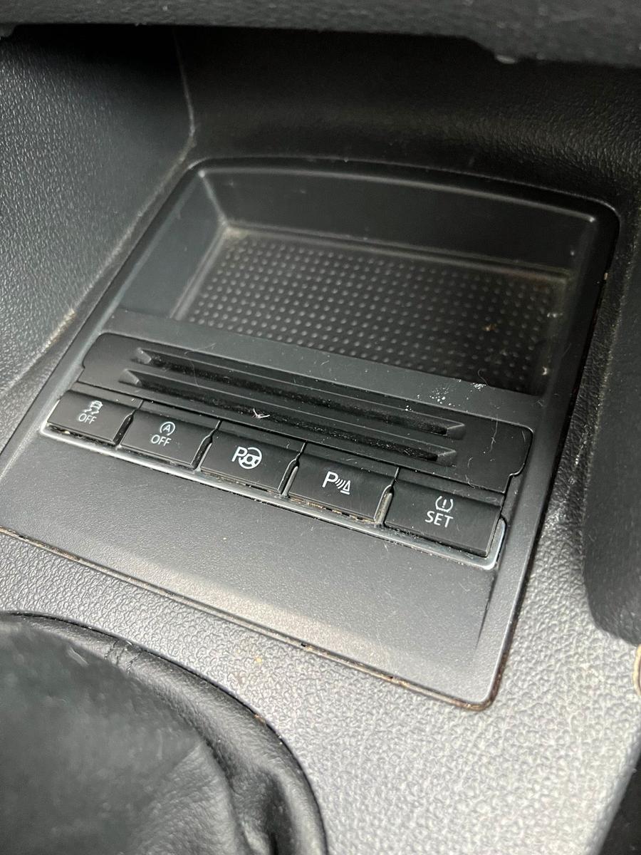 Volkswagen Touran 2011 — photo 9
