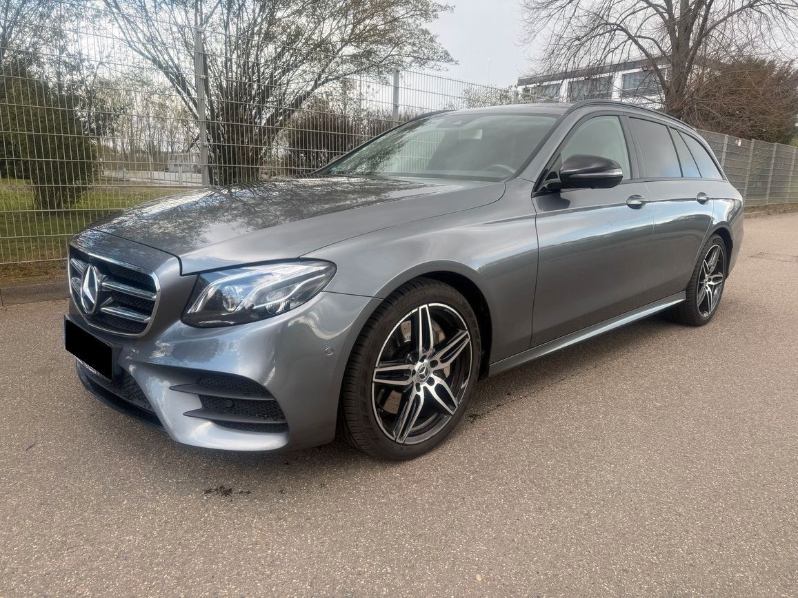 MERCEDES-BENZ E350 d T AMG NIGHT WIDESCREEN AHK