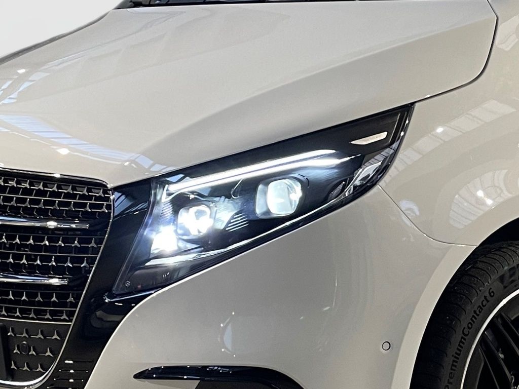 Fahrzeugabbildung Mercedes-Benz V 300 d 4MATIC STYLE Lang AMG STHZ EASY-PACK AHK