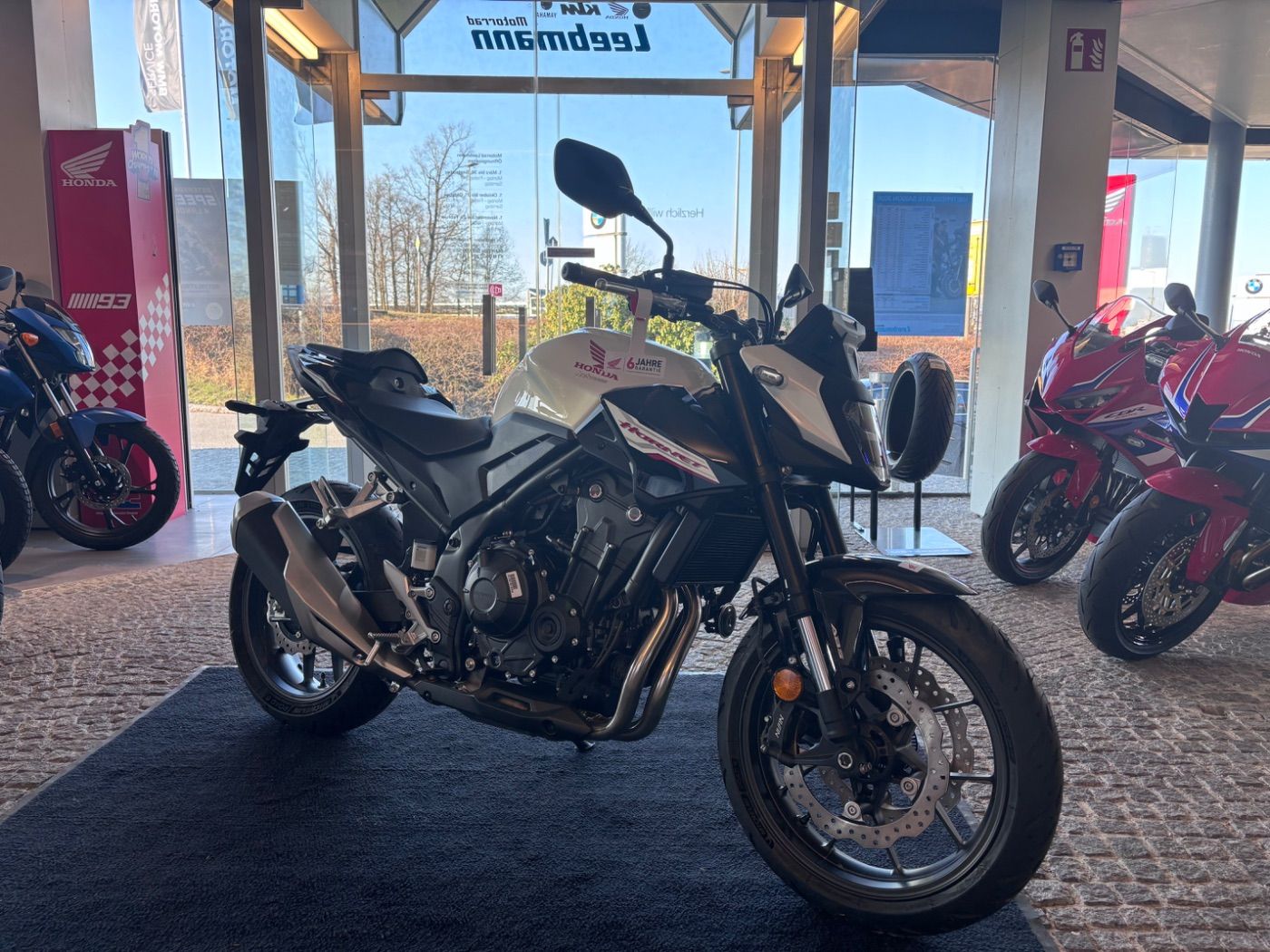 Fahrzeugabbildung Honda CB 500 Hornet 2025