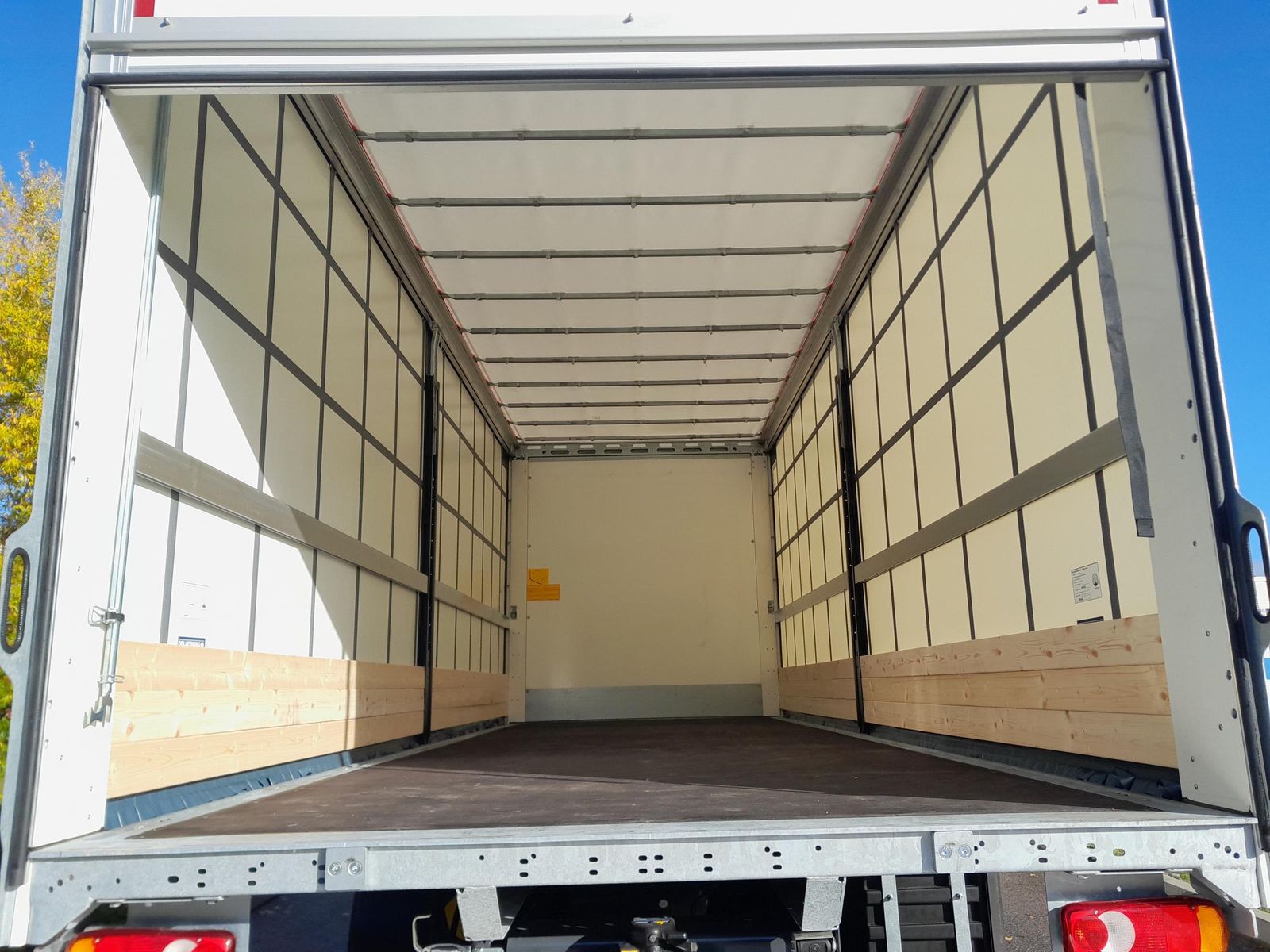 Fahrzeugabbildung DAF FA XB 290 16t Curtainsider Wecon