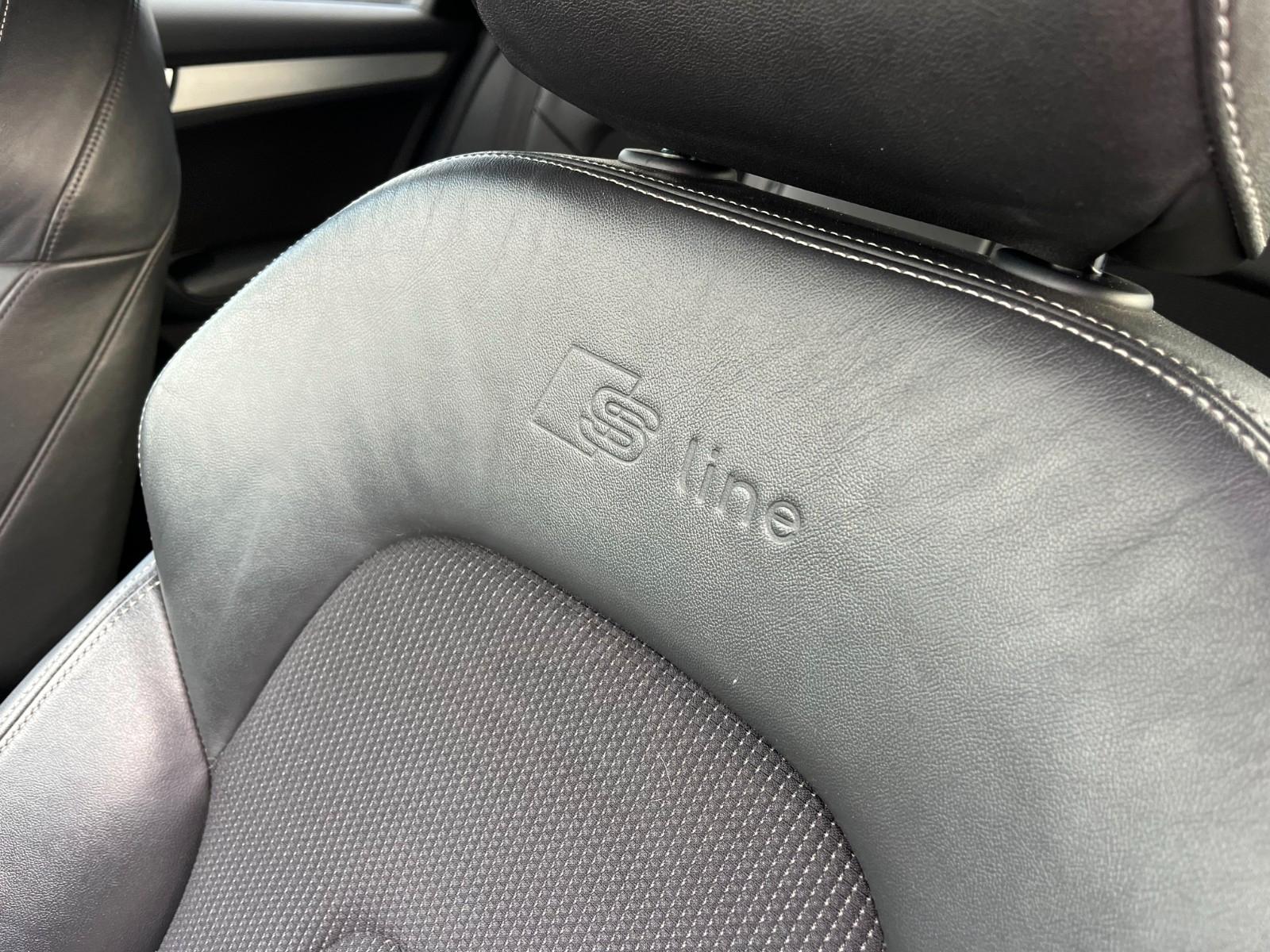 Audi A4 2011 — photo 16