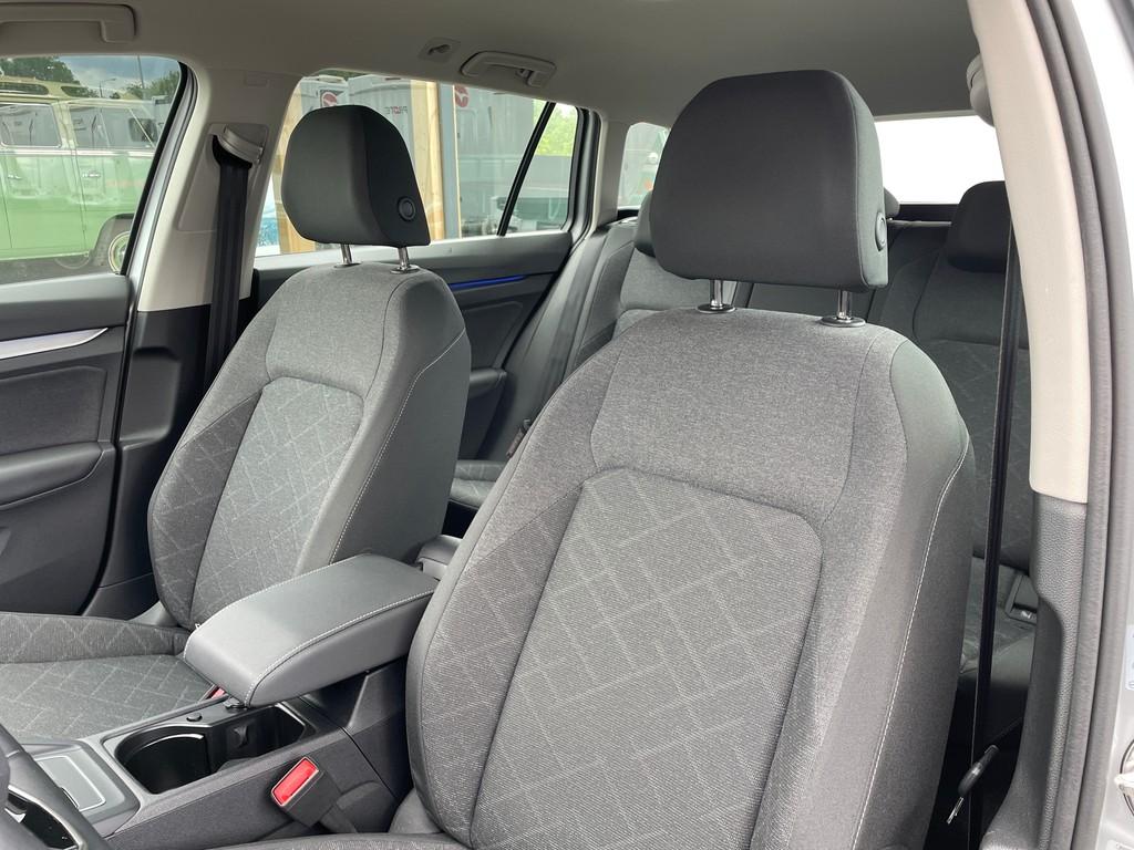 Volkswagen Golf VIII Variant 1.5 eTSI DSG Life AHK*LED*NAV*, миниатюра 8
