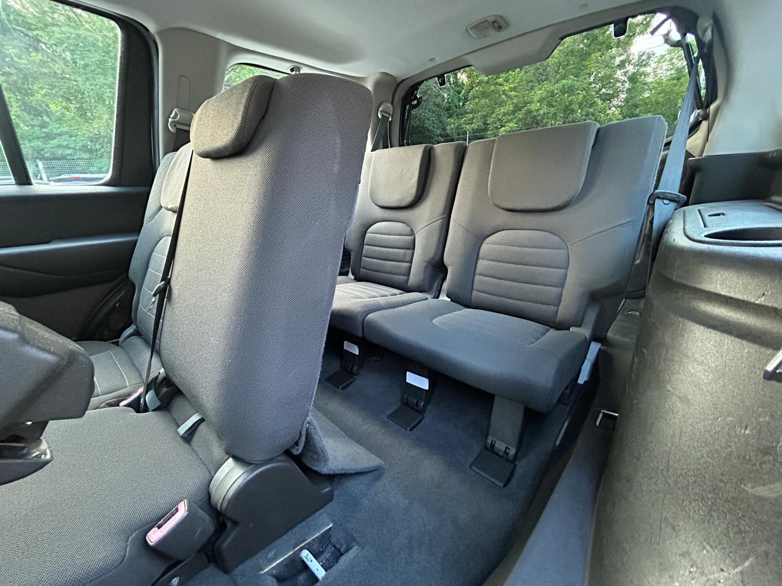 Nissan Pathfinder XE Plus 2.5 dCi 171 ch BVM 4x4 / 7 places / Attelage 3 t / Sièges chauffants / Climatisation auto