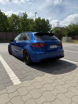 Audi RS3 2.5 TFSI S tronic quattro Sportback - - Audi RS3 mit Benzin-Antrieb: Limousine, 2.5
