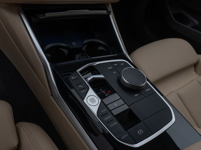BMW 330, 2023 — 23