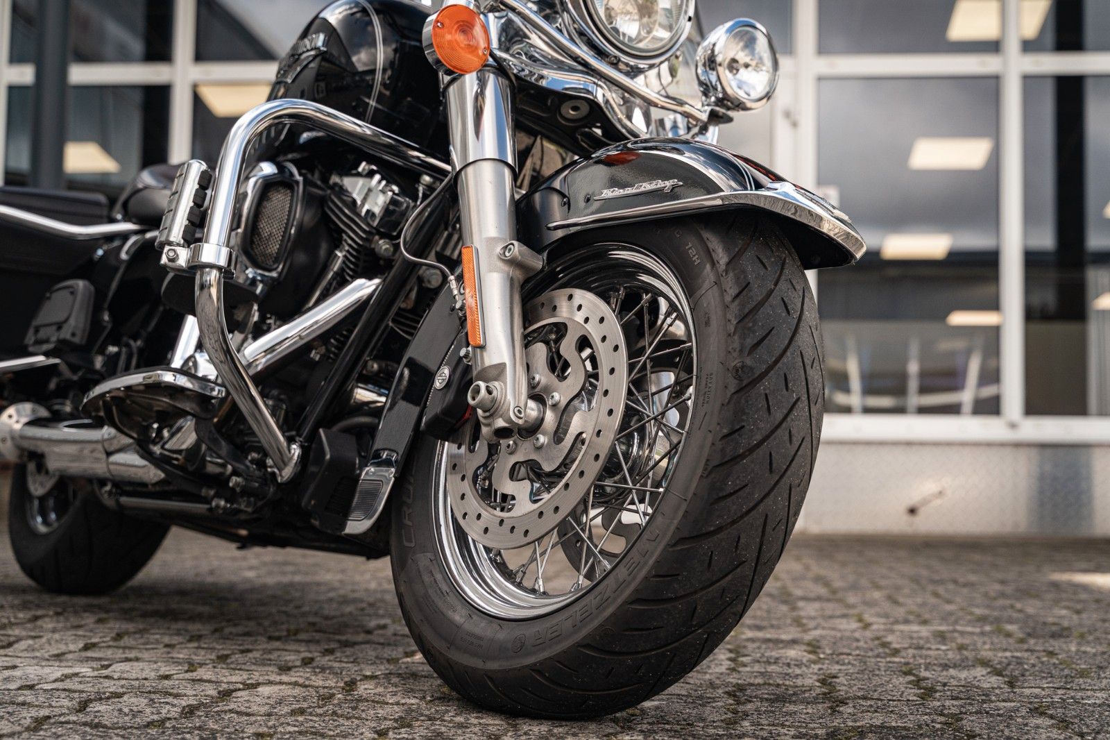 Fahrzeugabbildung Harley-Davidson FLHRC Road King Classic 103 CUI - PENZL  AUSPUFF