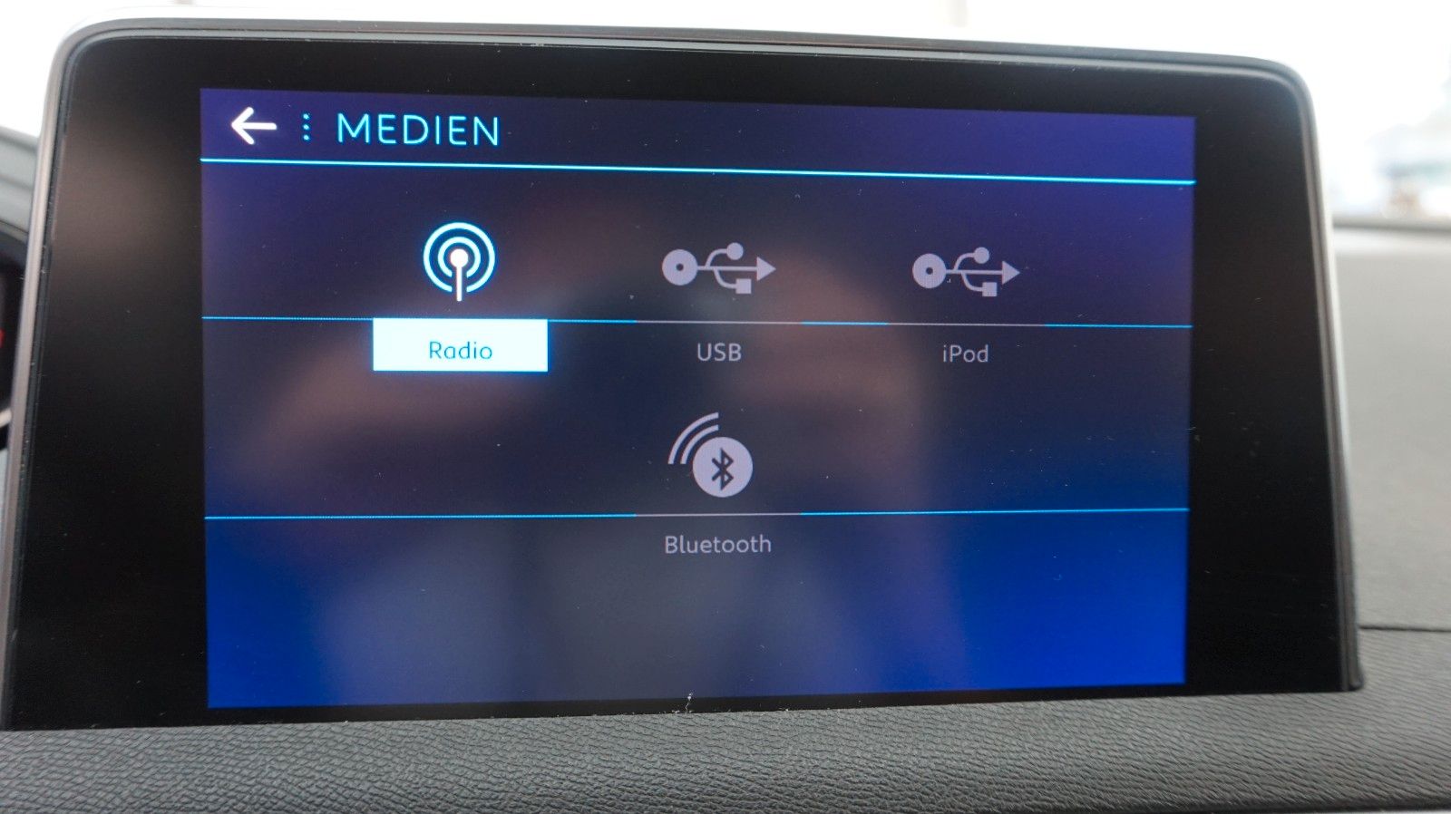 Fahrzeugabbildung Peugeot 5008 Active Business 7 Sitzer Scheckheftgepflegt