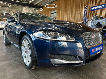 Jaguar XF *Keyless*AHK*BI-XENON*Leder*2-Zonen*