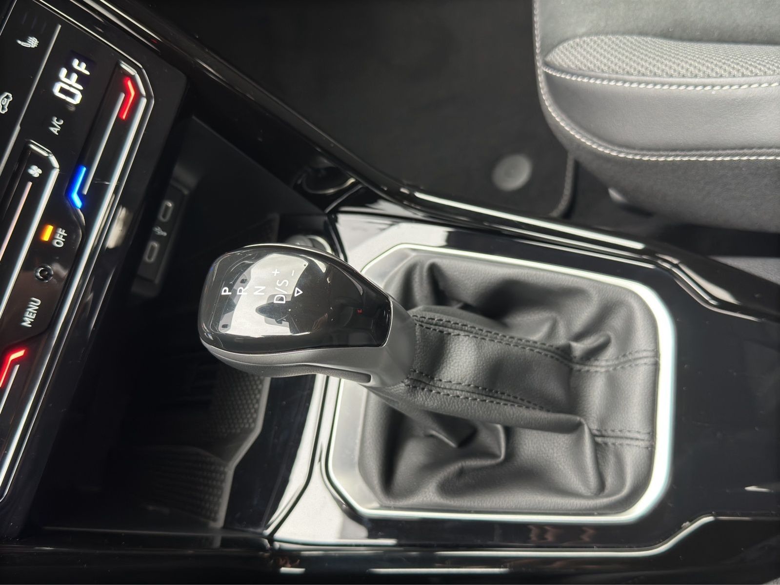 Volkswagen T-Roc - Bild 11