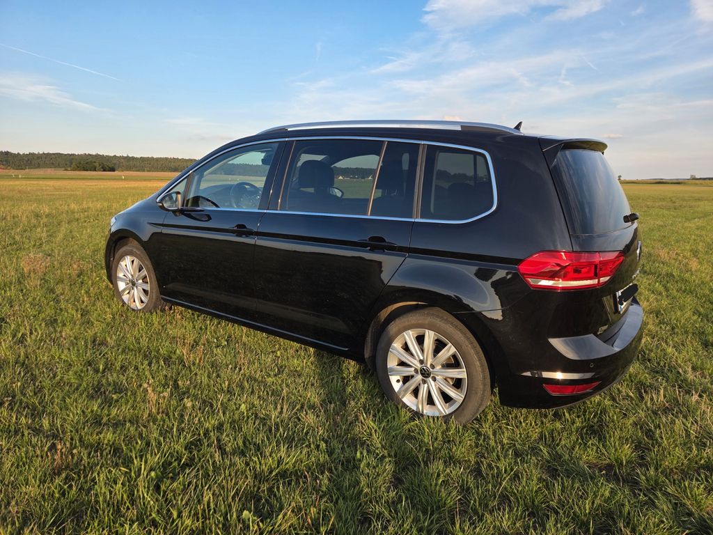 Image of Volkswagen Touran