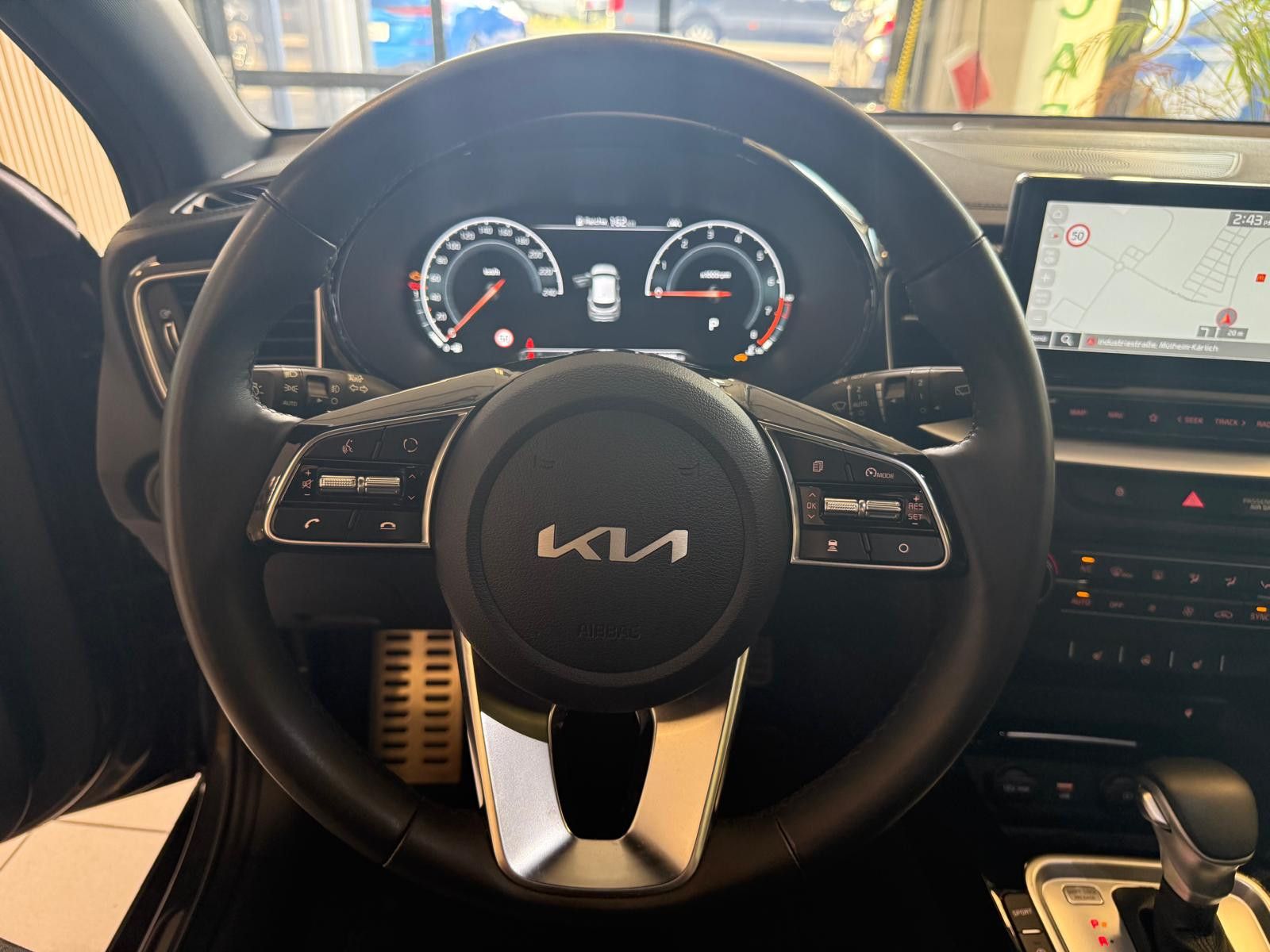 Fahrzeugabbildung Kia XCeed Black Xdition/WENIG KM/PANO/CARPLAY/SOUND