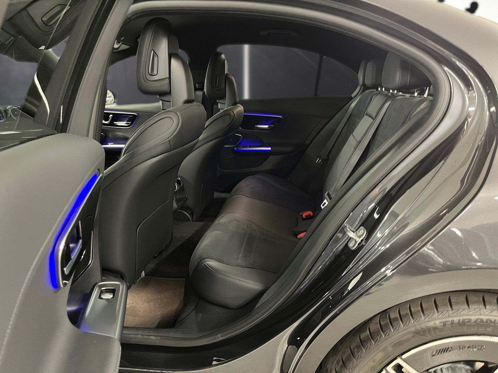 Fahrzeugabbildung Mercedes-Benz C 200 d AMG*Night*Distro*360°*Totwinkel*AHK*LED*